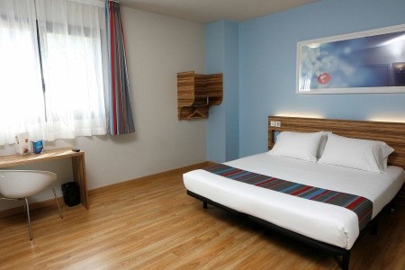 Španielsko Madrid Travelodge Madrid Alcala 9 dňový pobyt Raňajky Letecky Letisko: Praha October 2025 ( 2/10/25-10/10/25)