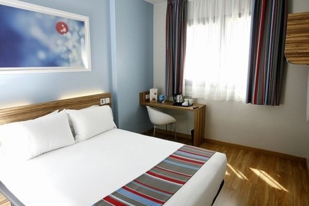 Španielsko Madrid Travelodge Madrid Alcala 9 dňový pobyt Raňajky Letecky Letisko: Praha October 2025 ( 2/10/25-10/10/25)