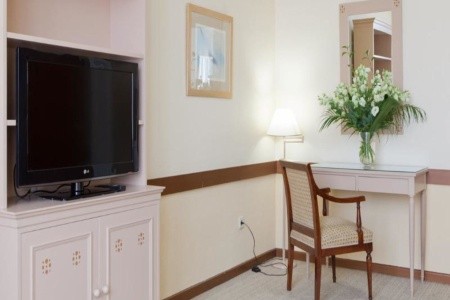 Španielsko Madrid Plaza Basílica 13 dňový pobyt Raňajky Letecky Letisko: Praha October 2025 ( 4/10/25-16/10/25)