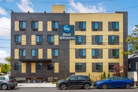 USA New York Best Western Brooklyn-Coney Island Inn 9 dňový pobyt Raňajky Letecky Letisko: Praha August 2025 ( 5/08/25-13/08/25)