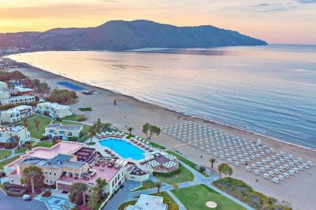 Pilot Beach Resort - 4