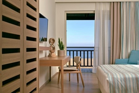 Pilot Beach Resort - 11