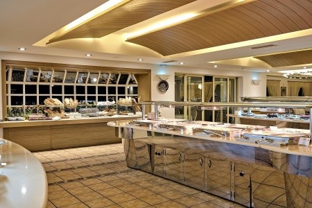 Pilot Beach Resort - 22