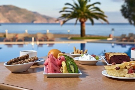 Pilot Beach Resort - 25