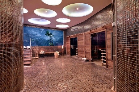 Pilot Beach Resort - 40