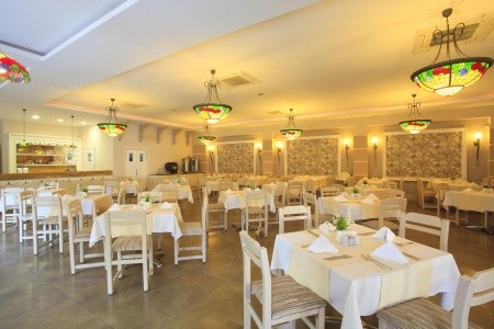 Can Garden Beach - 11