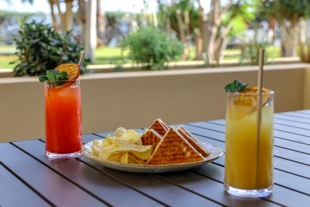 Madeira Caniço The Views Oasis 8 dňový pobyt Polpenzia Letecky Letisko: Budapešť September 2026 ( 7/09/26-14/09/26)