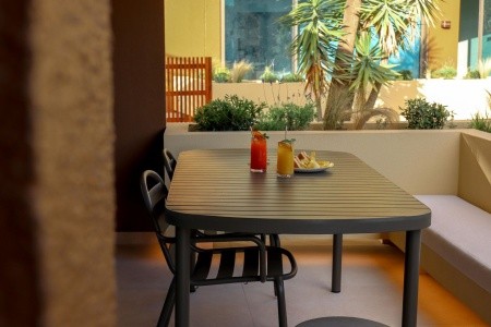 Madeira Caniço The Views Oasis 8 dňový pobyt Polpenzia Letecky Letisko: Budapešť September 2026 ( 7/09/26-14/09/26)