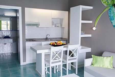 Kanárske ostrovy Lanzarote Morromar The Home Collection 10 dňový pobyt All Inclusive Letecky Letisko: Praha September 2025 (30/09/25- 9/10/25)