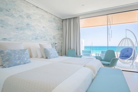 Kanárske ostrovy Lanzarote Lava Beach 10 dňový pobyt Raňajky Letecky Letisko: Praha September 2025 (15/09/25-24/09/25)