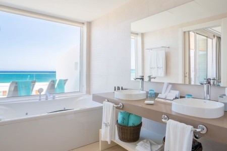 Kanárske ostrovy Lanzarote Lava Beach 10 dňový pobyt Raňajky Letecky Letisko: Praha September 2025 (15/09/25-24/09/25)