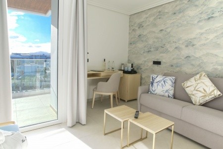 Kanárske ostrovy Lanzarote Lava Beach 10 dňový pobyt Raňajky Letecky Letisko: Praha September 2025 (15/09/25-24/09/25)