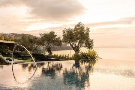 Madeira Funchal The Reserve 8 dňový pobyt Polpenzia Letecky Letisko: Praha September 2025 ( 1/09/25- 8/09/25)