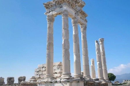 Na křižovatce kultur - 13