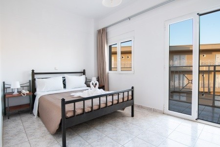 Chrissy's Paradise - 10