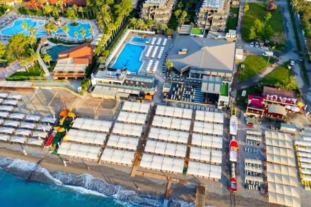 Sailors Beach Club - 39