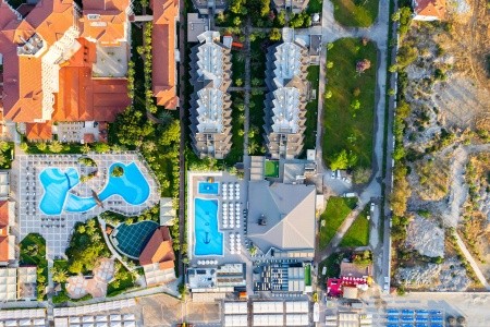 Sailors Beach Club - 40