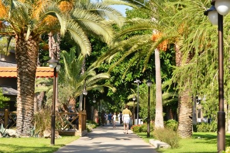 Sailors Beach Club - 41