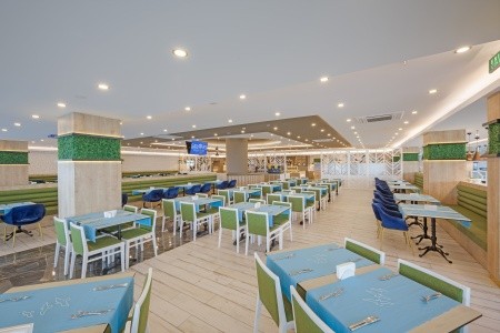 Sailors Beach Club - 44