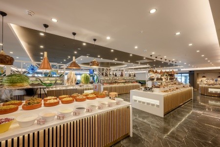 Sailors Beach Club - 46