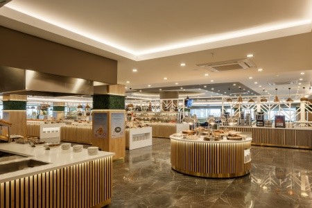 Sailors Beach Club - 49