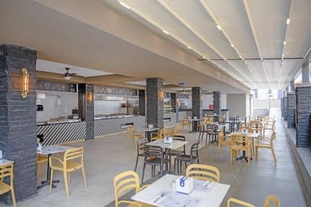 Sailors Beach Club - 55