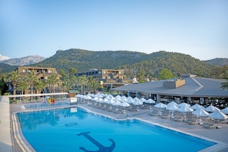 Sailors Beach Club - 90