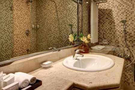 Spojené arabské emiráty Ajman Dusit Ajman Resort & Villas 8 dňový pobyt All Inclusive Letecky Letisko: Praha August 2026 ( 1/08/26- 8/08/26)