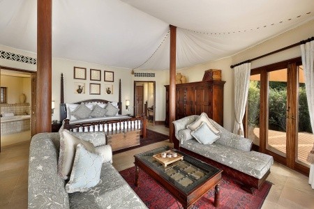 Spojené arabské emiráty Dubaj Al Maha Desert Resort 12 dňový pobyt Plná penzia Letecky Letisko: Praha March 2026 (11/03/26-22/03/26)