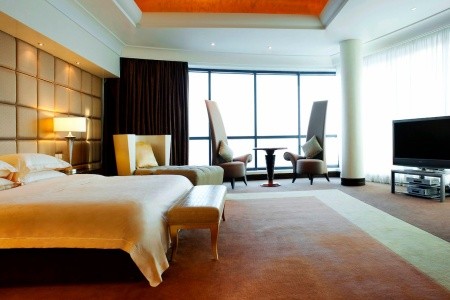 Spojené arabské emiráty Fujairah Le Meridien Al Aqah Beach Resort 14 dňový pobyt Polpenzia Letecky Letisko: Praha February 2026 ( 4/02/26-17/02/26)