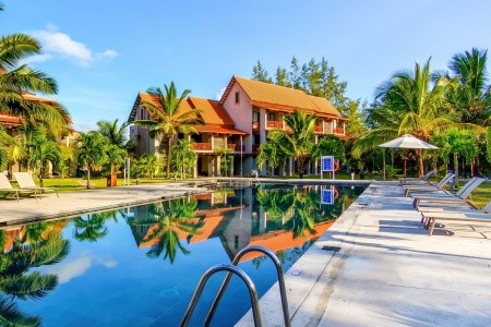 Crystals Beach Resort Belle Mare - 2