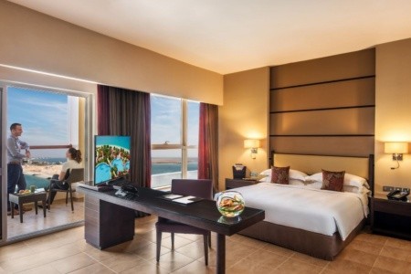 Spojené arabské emiráty Abu Dhabi Khalidiya Palace Rayhaan 12 dňový pobyt Plná penzia Letecky Letisko: Praha August 2026 (18/08/26-29/08/26)