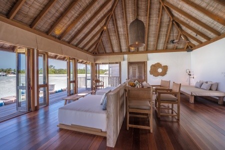 Maldivy Severný Atol Male Gili Lankanfushi Maldives 12 dňový pobyt Polpenzia Letecky Letisko: Viedeň October 2025 (21/10/25- 1/11/25)