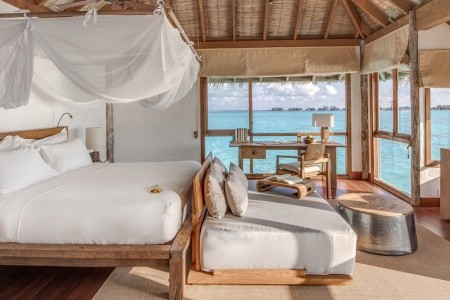 Maldivy Severný Atol Male Gili Lankanfushi Maldives 12 dňový pobyt Polpenzia Letecky Letisko: Viedeň October 2025 (21/10/25- 1/11/25)