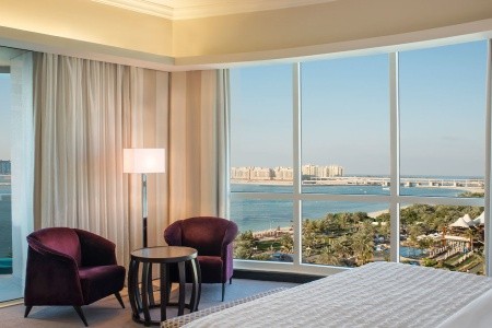 Spojené arabské emiráty Dubaj Le Meridien Mina Seyahi Beach Resort 14 dňový pobyt Raňajky Letecky Letisko: Praha April 2026 (18/04/26- 1/05/26)