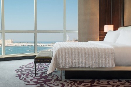 Spojené arabské emiráty Dubaj Le Meridien Mina Seyahi Beach Resort 14 dňový pobyt Raňajky Letecky Letisko: Praha April 2026 (18/04/26- 1/05/26)