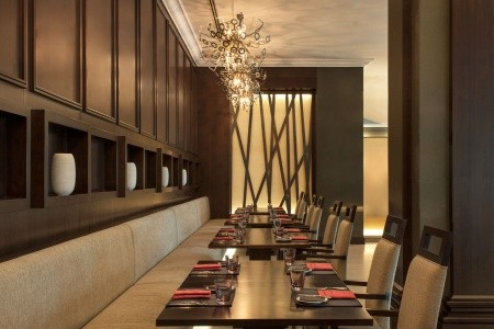 Spojené arabské emiráty Dubaj Le Meridien Mina Seyahi Beach Resort 14 dňový pobyt Raňajky Letecky Letisko: Praha April 2026 (18/04/26- 1/05/26)