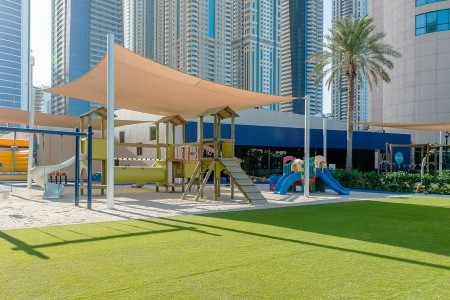 Spojené arabské emiráty Dubaj Le Meridien Mina Seyahi Beach Resort 14 dňový pobyt Raňajky Letecky Letisko: Praha April 2026 (18/04/26- 1/05/26)