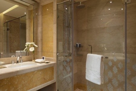 Katar Doha Al Najada Doha Hotel Apartments By Oaks 10 dňový pobyt Raňajky Letecky Letisko: Praha September 2025 (23/09/25- 2/10/25)