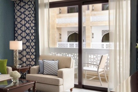 Katar Doha Al Najada Doha Hotel Apartments By Oaks 10 dňový pobyt Raňajky Letecky Letisko: Praha September 2025 (23/09/25- 2/10/25)