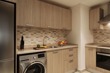 Katar Doha Al Najada Doha Hotel Apartments By Oaks 10 dňový pobyt Raňajky Letecky Letisko: Praha September 2025 (23/09/25- 2/10/25)