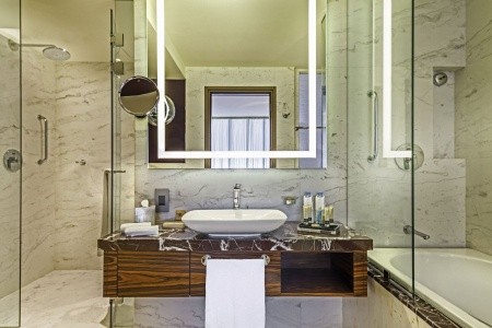 Katar Doha Millennium Plaza 12 dňový pobyt Raňajky Letecky Letisko: Praha September 2025 (15/09/25-26/09/25)