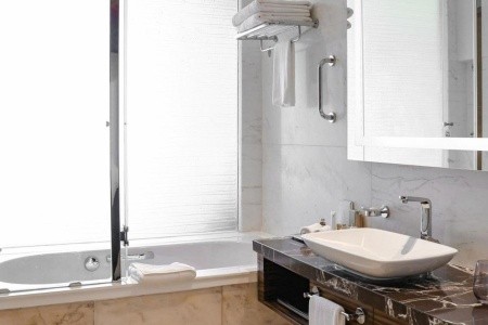 Katar Doha Millennium Plaza 12 dňový pobyt Raňajky Letecky Letisko: Praha September 2025 (15/09/25-26/09/25)