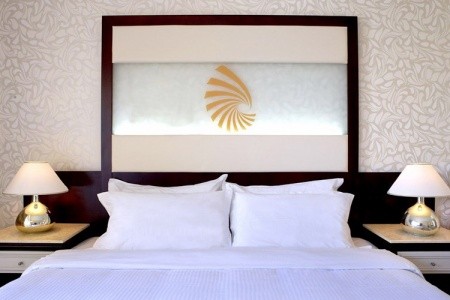 Sunshine Rhodes - 13