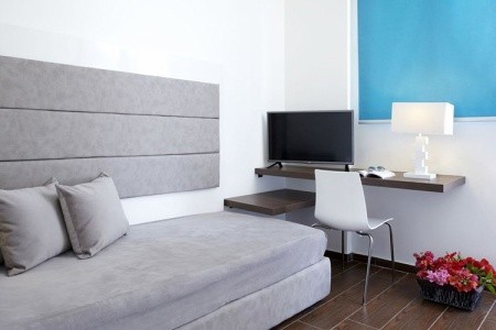 Sunshine Rhodes - 16