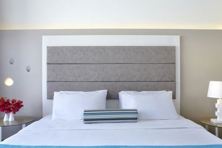 Sunshine Rhodes - 17