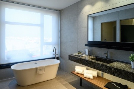 Španielsko Barcelona Catalonia Barcelona Plaza 9 dňový pobyt Raňajky Letecky Letisko: Praha October 2025 (28/10/25- 5/11/25)