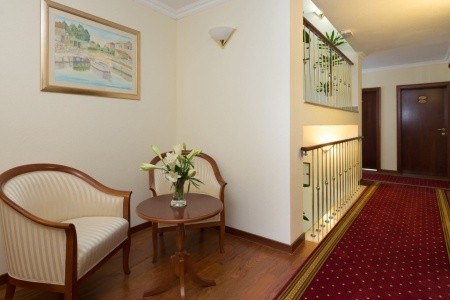 Chorvátsko Makarská riviéra Villa Bacchus 9 dňový pobyt Raňajky Letecky Letisko: Praha September 2025 (25/09/25- 3/10/25)