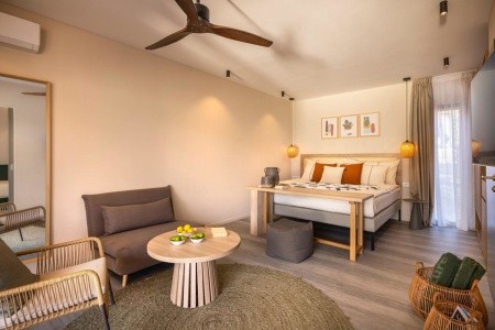 Chorvátsko Hvar Valamar Trim Sunny Apartments 12 dňový pobyt Polpenzia Letecky Letisko: Praha August 2025 (20/08/25-31/08/25)