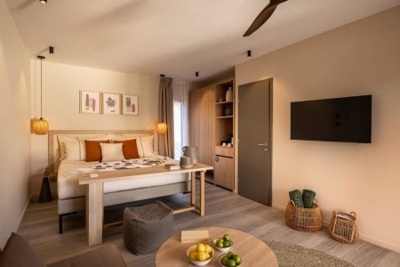 Chorvátsko Hvar Valamar Trim Sunny Apartments 12 dňový pobyt Polpenzia Letecky Letisko: Praha August 2025 (20/08/25-31/08/25)